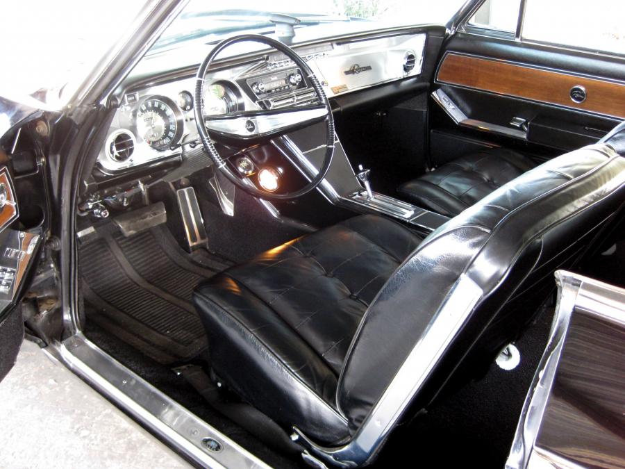  Buick Riviera 1963 года  (фото 17 из 41)